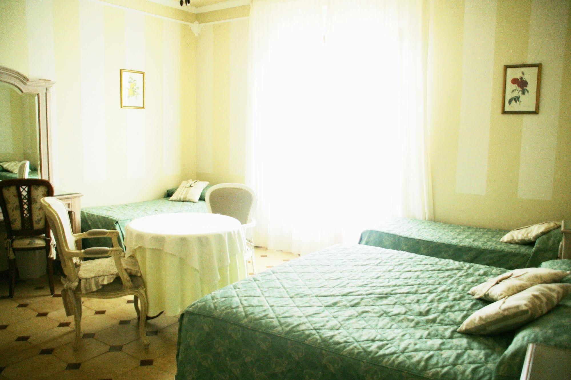 Hotel Villa Margherita Quercianella Esterno foto