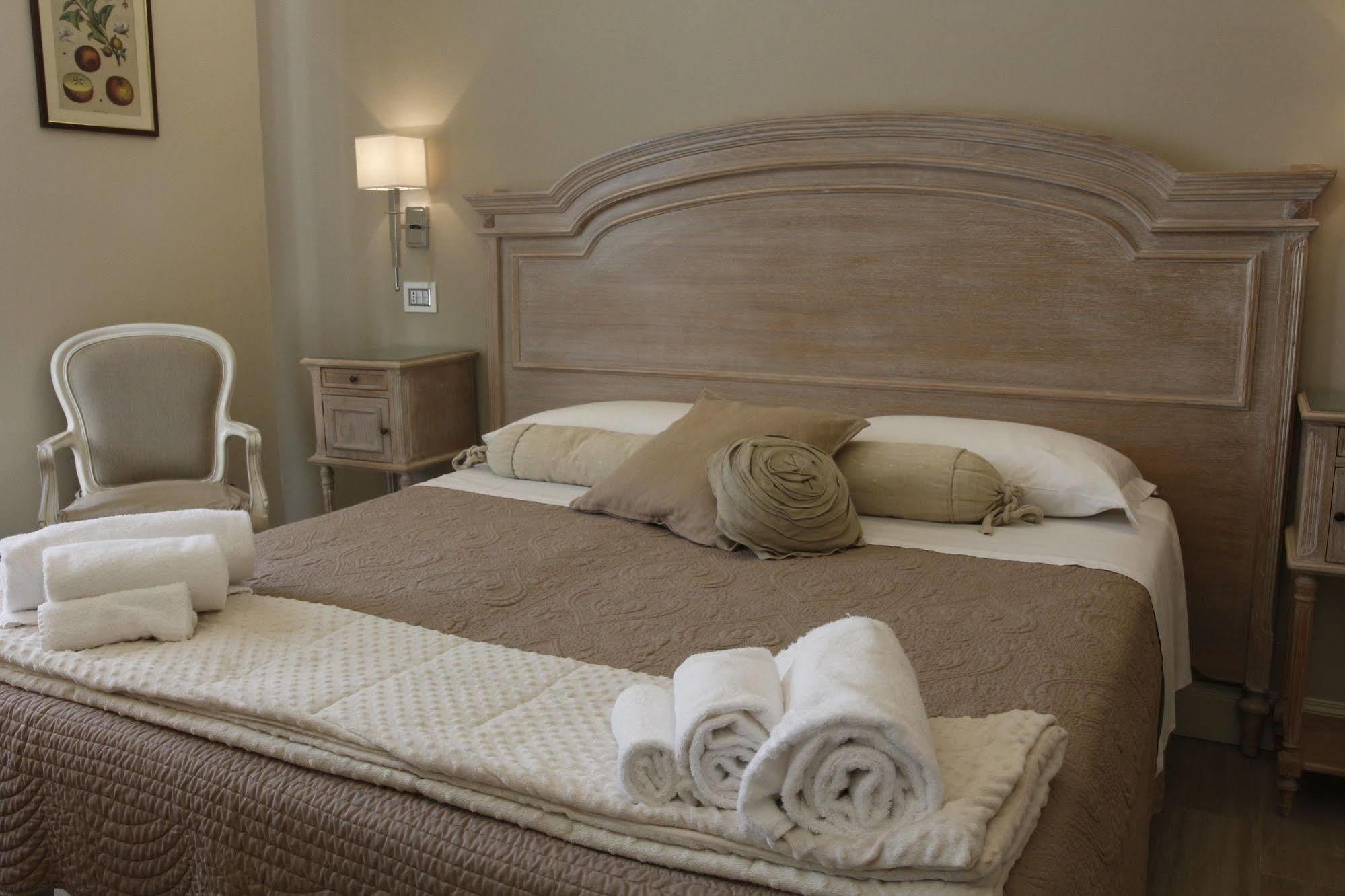 Hotel Villa Margherita Quercianella Esterno foto