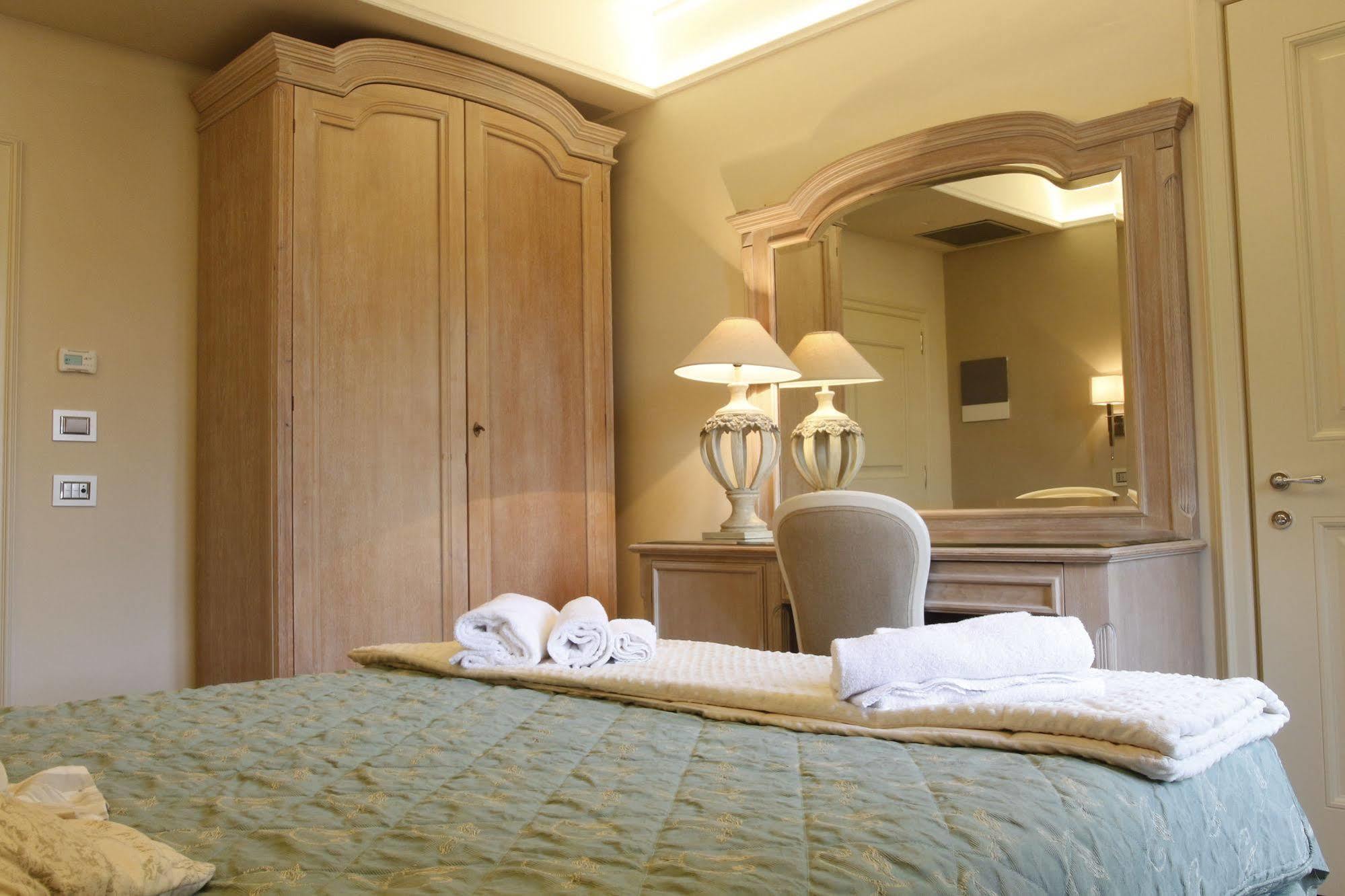 Hotel Villa Margherita Quercianella Esterno foto