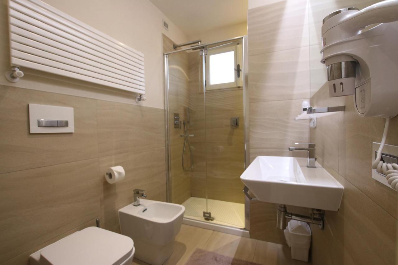 Hotel Villa Margherita Quercianella Esterno foto