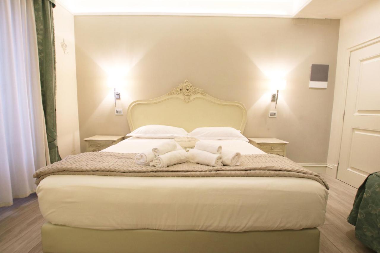 Hotel Villa Margherita Quercianella Camera foto